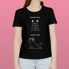 Carregar imagem no visualizador da galeria, T-shirt Inspira e Expira - Bulldog Francês | Personalizada de Animal de Estimação
